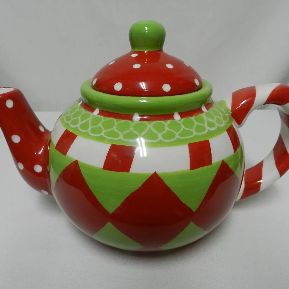 Home Essentials Christmas Ceramic Tea Pot red green Polka Dot geometric 56oz